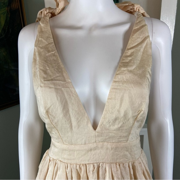 New NWT Mable Belle Cream Mini Dress Large L Deep V sundress - Picture 2 of 13